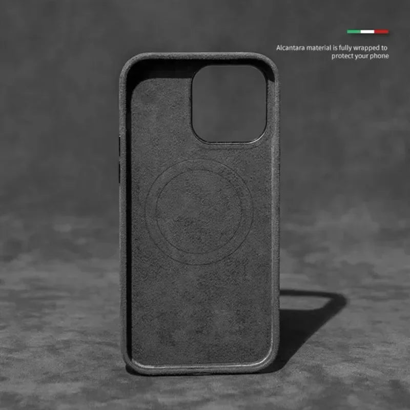 Coque de téléphone noire en Alcantara, texture douce et protection complète pour smartphone