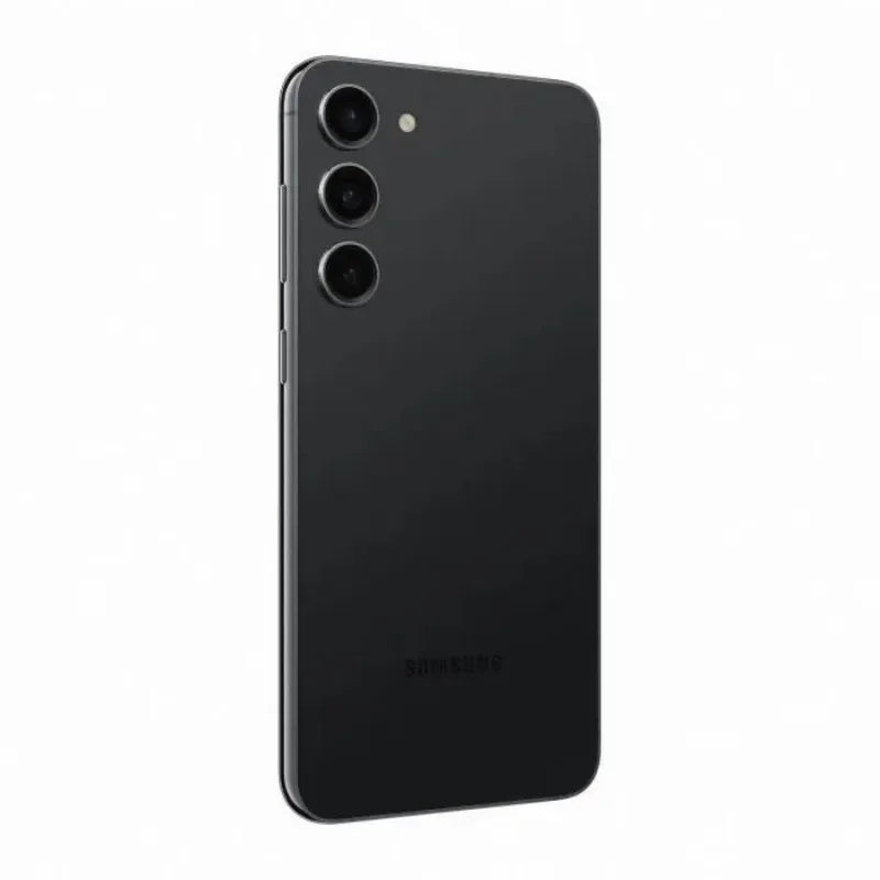 Smartphone Samsung noir avec triple caméra arrière et design épuré sur fond blanc