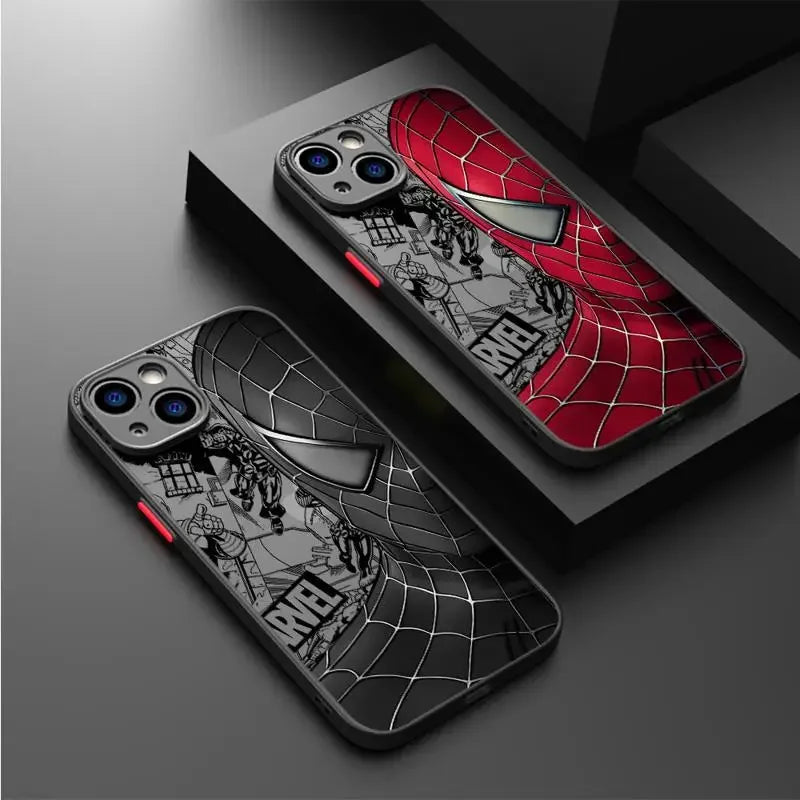 Coques de téléphone Marvel Spider-Man en rouge et noir avec motif BD sur fond noir moderne