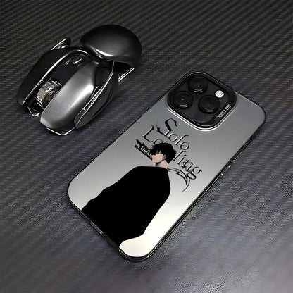 Coque de téléphone miroir avec illustration Solo Leveling et personnage noir sur fond gris foncé texturé