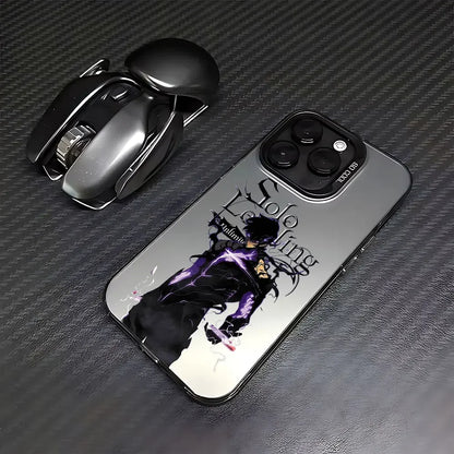 Coque de téléphone noire avec illustration d'un personnage animé masculin en noir et violet sur fond gris
