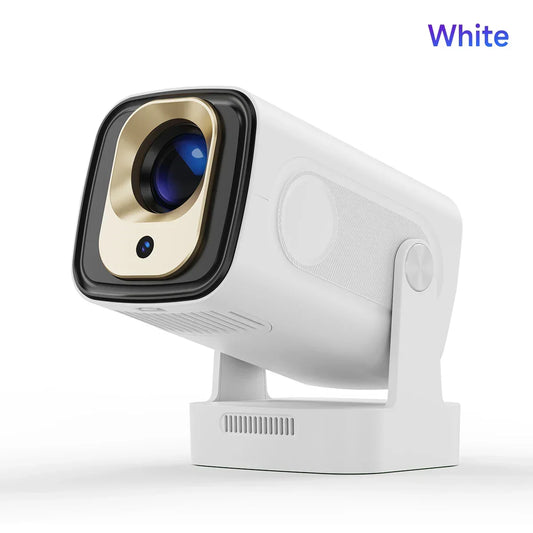 Projecteur blanc moderne avec support, objectif bleu et cadre doré sur fond blanc